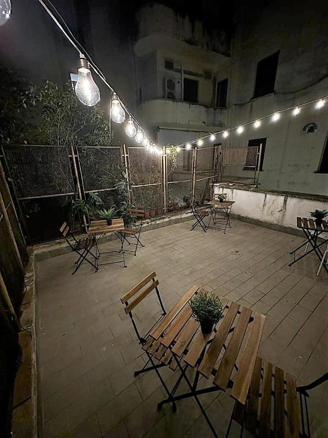 Hall Inn B&B In Chiostro Napels Buitenkant foto